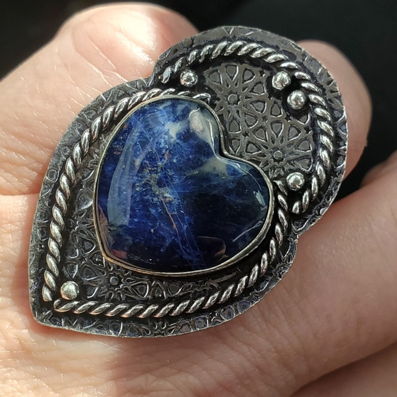 New Heart Shaped Sodalite 925 Silver Statement Ring. - Picture 11 of 16